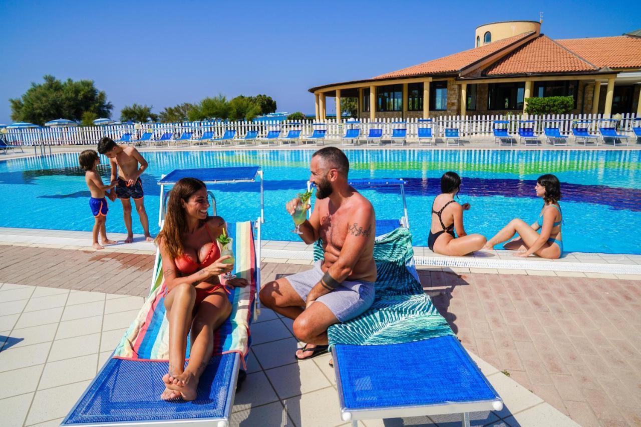 Villaggio Torre Ruffa Robinson Capo Vaticano Εξωτερικό φωτογραφία