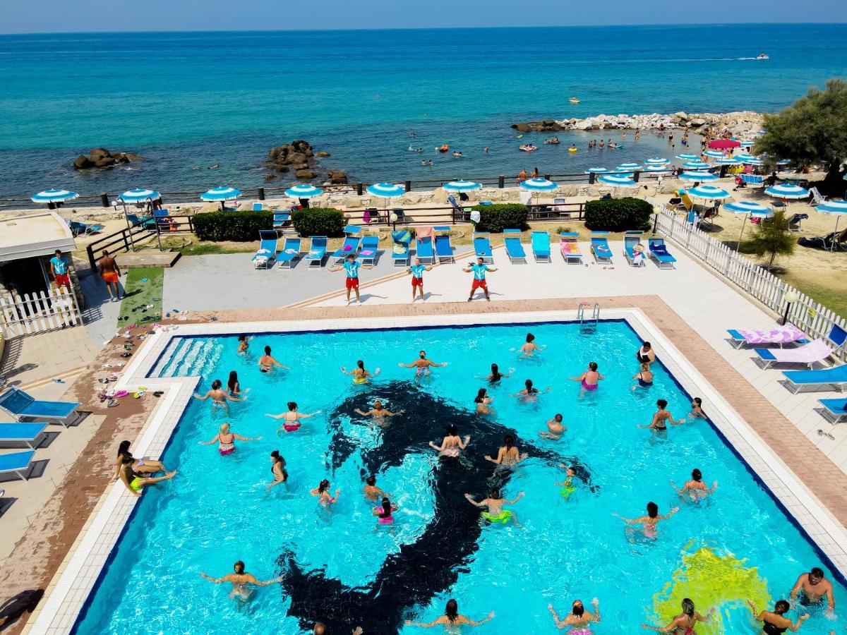 Villaggio Torre Ruffa Robinson Capo Vaticano Εξωτερικό φωτογραφία