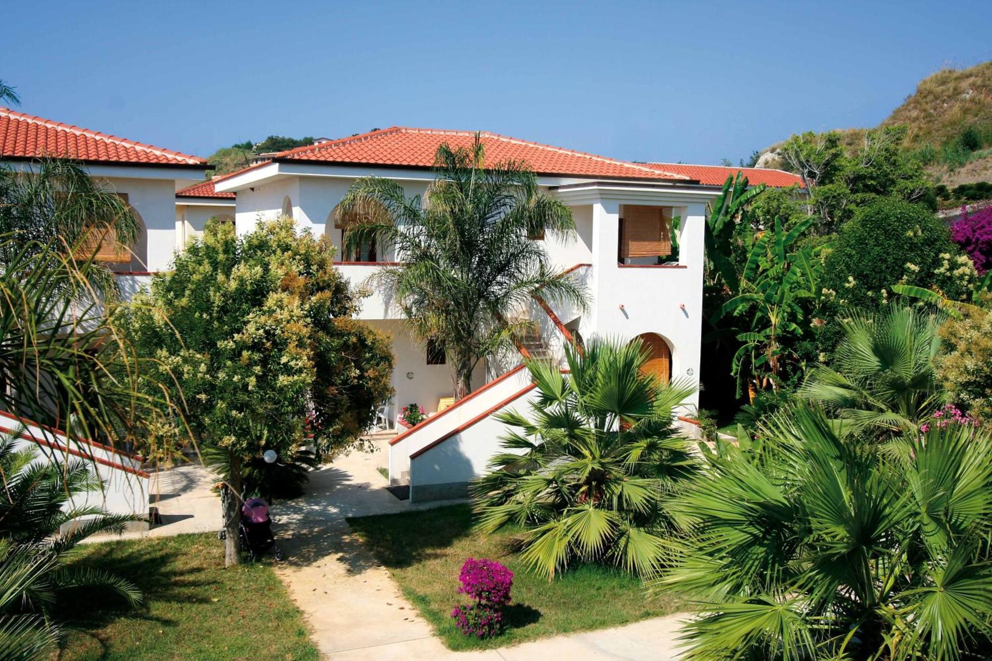 Villaggio Torre Ruffa Robinson Capo Vaticano Εξωτερικό φωτογραφία