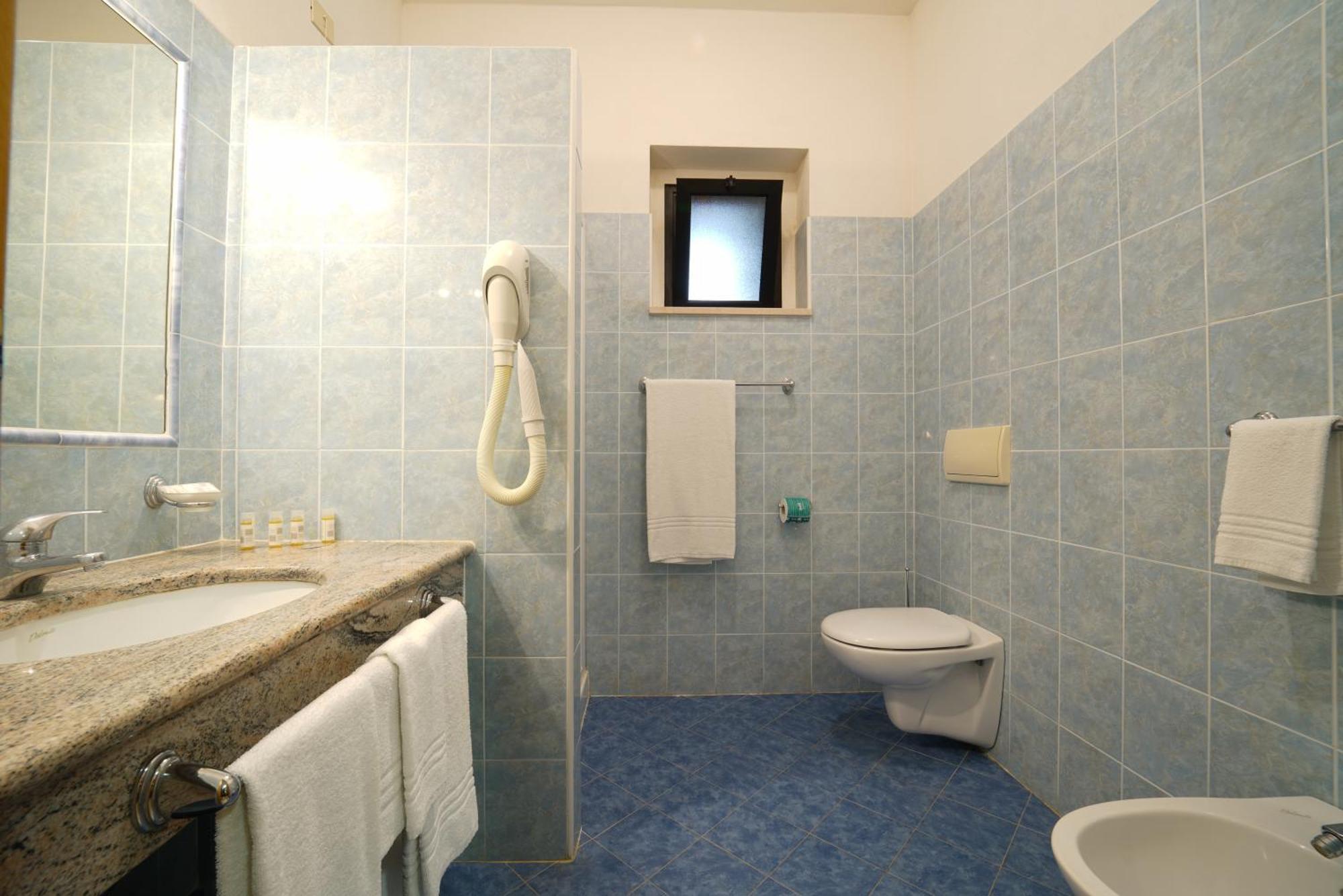 Villaggio Torre Ruffa Robinson Capo Vaticano Δωμάτιο φωτογραφία