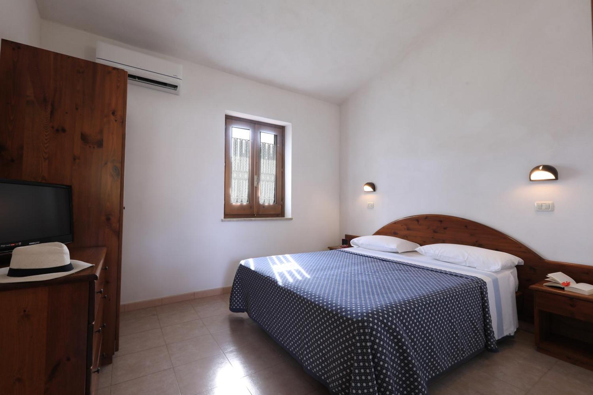 Villaggio Torre Ruffa Robinson Capo Vaticano Δωμάτιο φωτογραφία